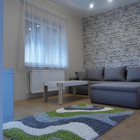 Alfa Apartman Sárvár Zimmer foto