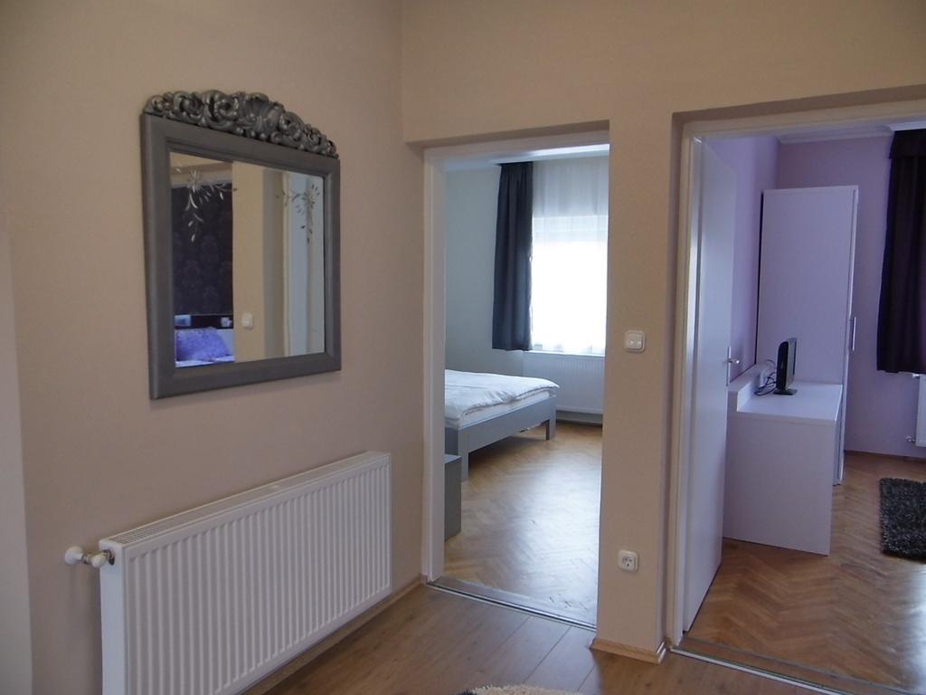 Alfa Apartman Sárvár Zimmer foto