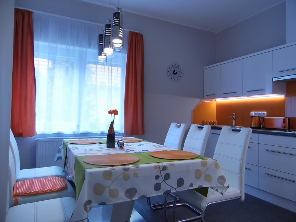 Alfa Apartman Sárvár Zimmer foto